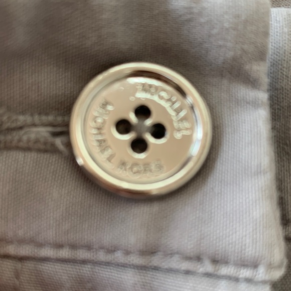Michael Kors light Gray Chinos pants with Button Detail, zip pockets size 8 - Picture 5 of 9
